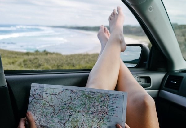 Quels sont les conseils et les astuces pour préparer et réussir son road trip ?